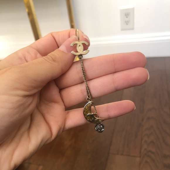 SOLD! Chanel CC Drop Earrings - Picture 4 of 9